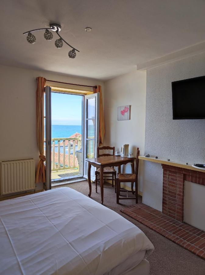 Les Galets Bleus Bed & Breakfast Etretat Bagian luar foto