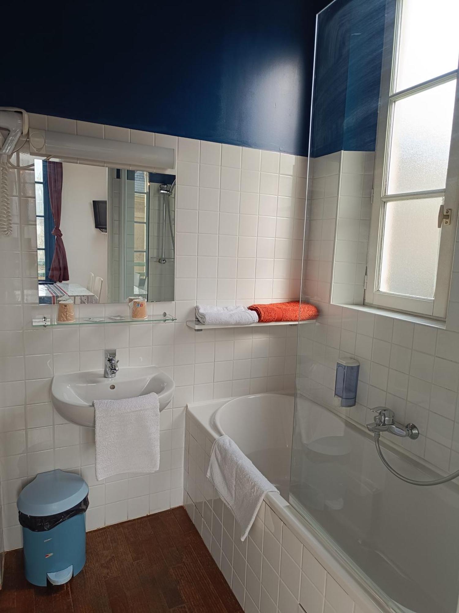 Les Galets Bleus Bed & Breakfast Etretat Ruang foto