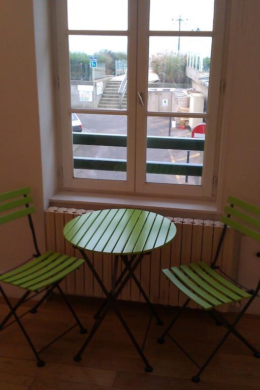 Les Galets Bleus Bed & Breakfast Etretat Ruang foto